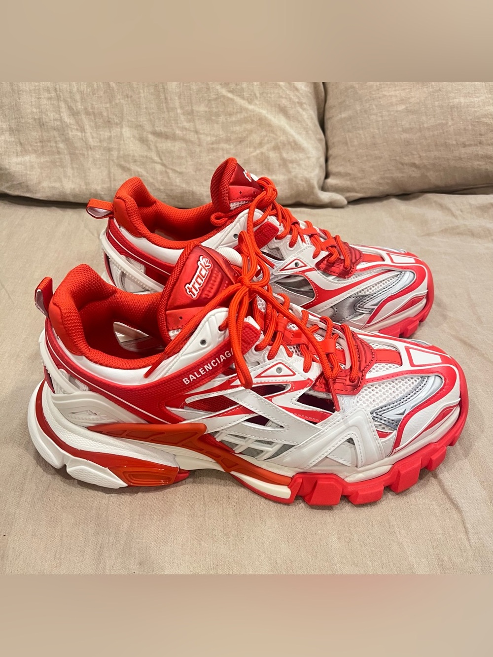$1200 Balenciaga Track.2 Runners Sneaker, White Red Grey - Picture 2 of 14